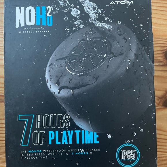 New in Box waterproof wireless speaker - Picture 6 of 6